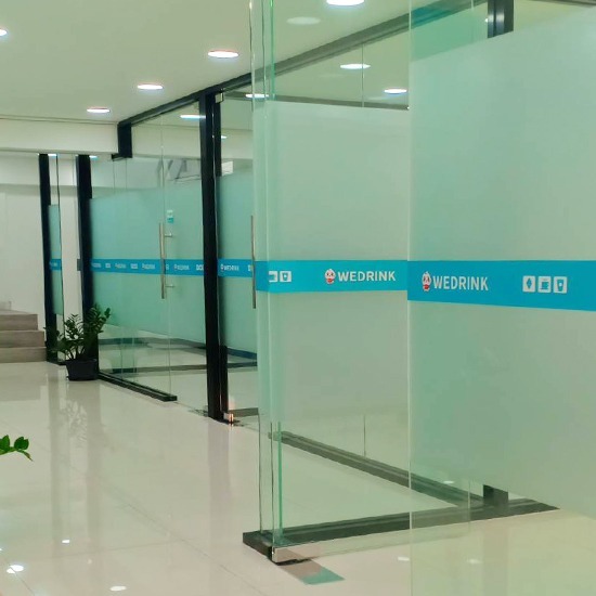 รับติดตั้งกระจกอลูมิเนียม กระจกศรีวิไล - ช่างกระจกอลูมิเนียมลาดพร้าว